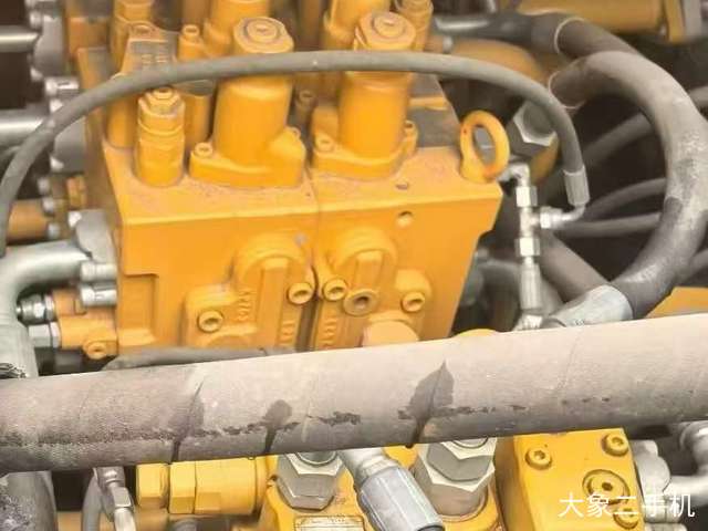 三一重工 SY245H 挖掘机