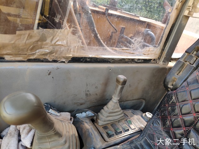 徐工 XE80 挖掘机