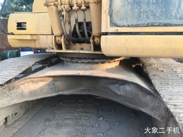 小松 PC220-8M0 挖掘机