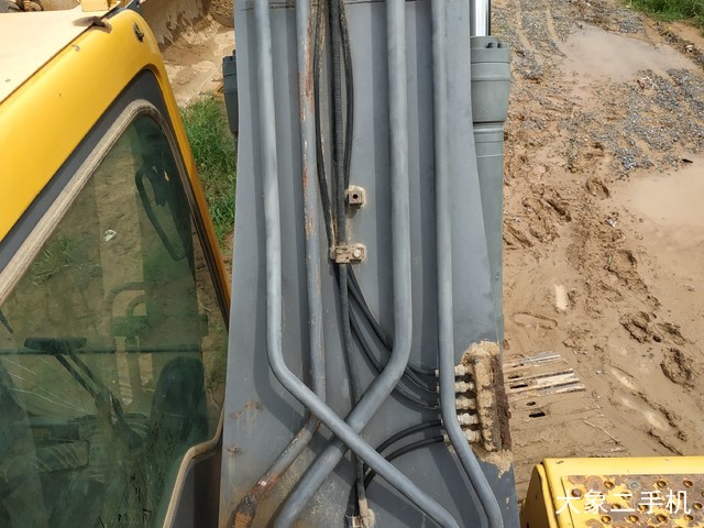 沃尔沃 EC210B 挖掘机