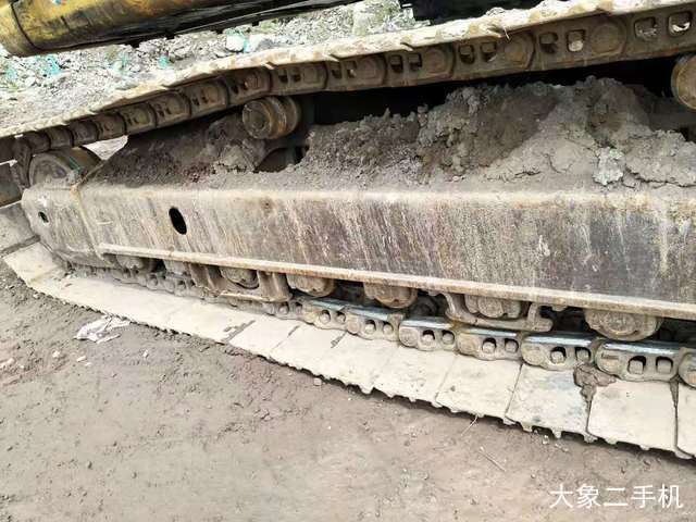 小松 PC240LC-8 挖掘机