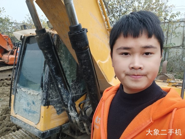 三一重工 SY235C-8S 挖掘机