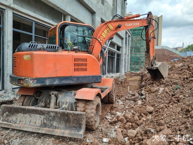 远山机械 YS765-8 挖掘机