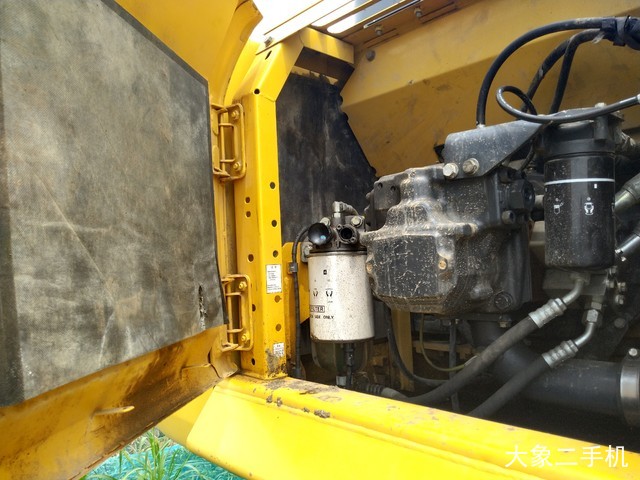 小松 PC240LC-8M0 挖掘机