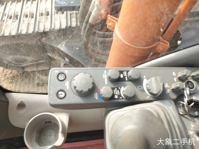 日立 ZX200-5A 挖掘机