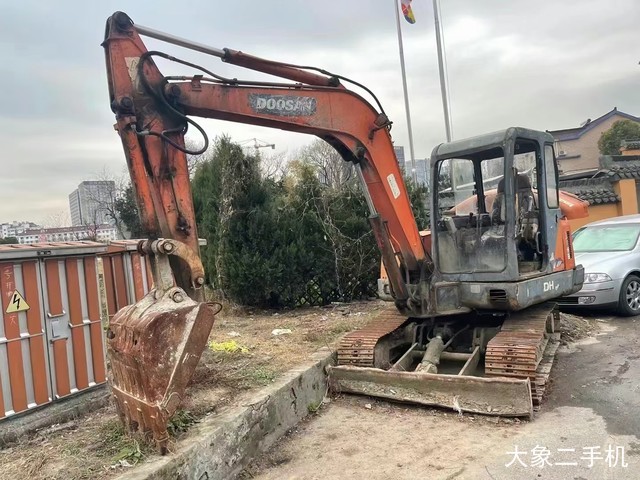 斗山 DH60-7 挖掘机