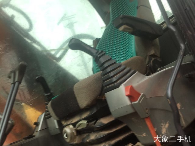 斗山 DX120 挖掘机