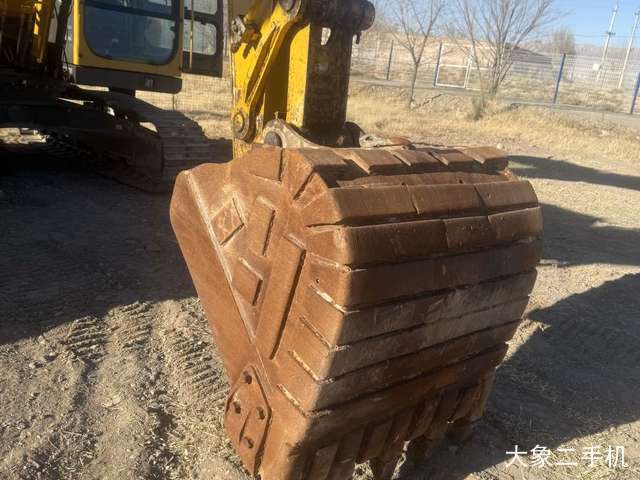 山东临工 E6135F 挖掘机