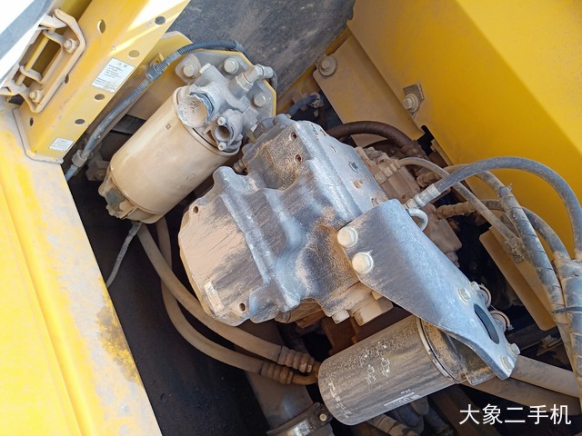 小松 PC240LC-8M0 挖掘机