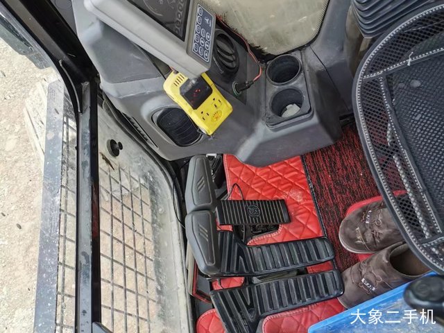 三一重工 SY245H 挖掘机