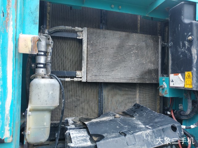 神钢 SK250-8 挖掘机