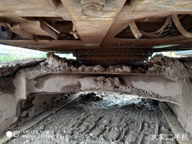 徐工 XE335C 挖掘机