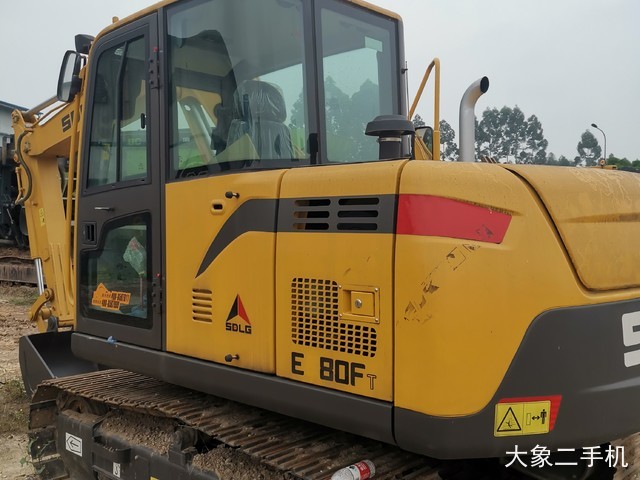 山东临工 E680F 挖掘机