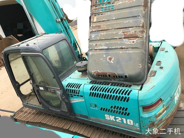 神钢 SK210LC-8 挖掘机
