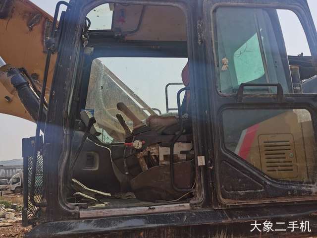 三一重工 SY245H 挖掘机