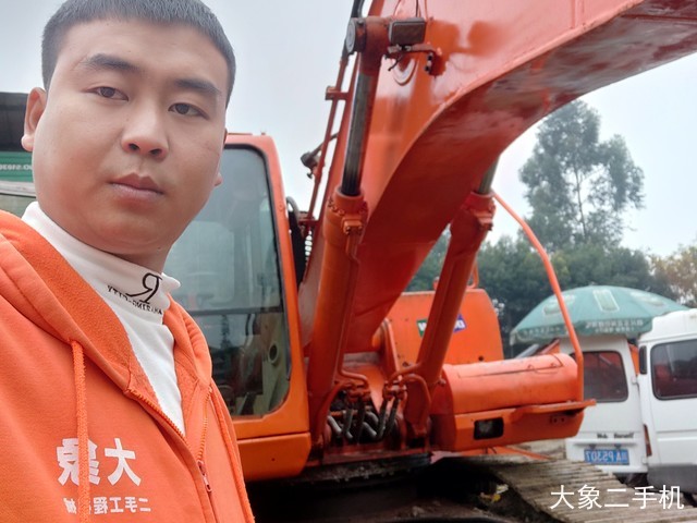 斗山 DH225LC-7 挖掘机