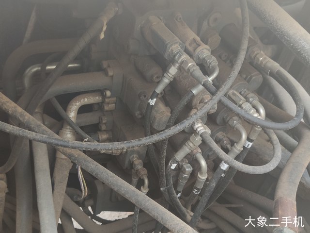 住友 SH240-5 挖掘机