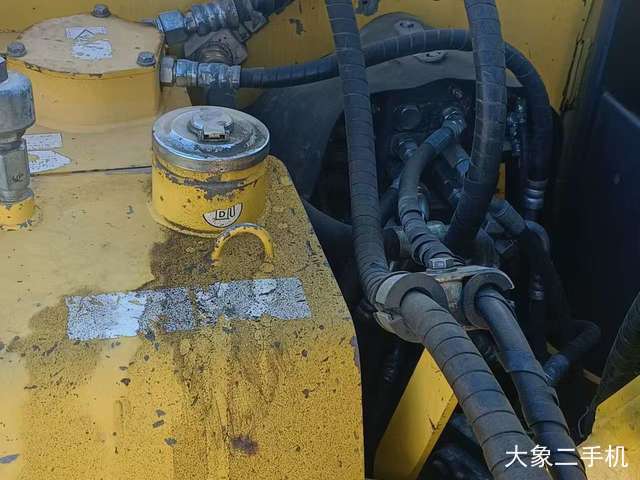 小松 PC270-8 挖掘机