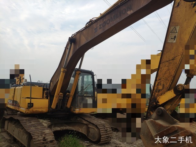 中联重科 ZE230LC 挖掘机