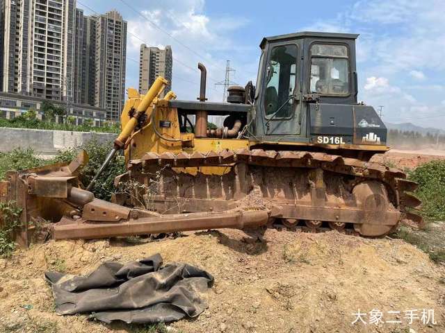 山推 SD16L湿地型 推土机