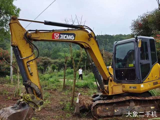 徐工 XE60D 挖掘机