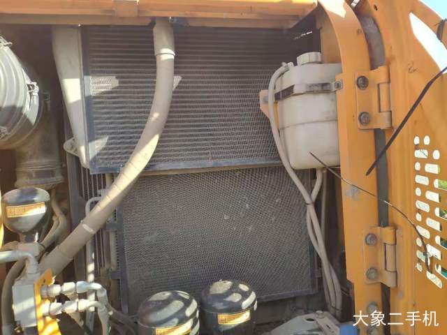 现代 R150W-9 挖掘机