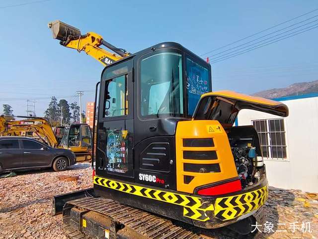 三一重工 SY60C 挖掘机