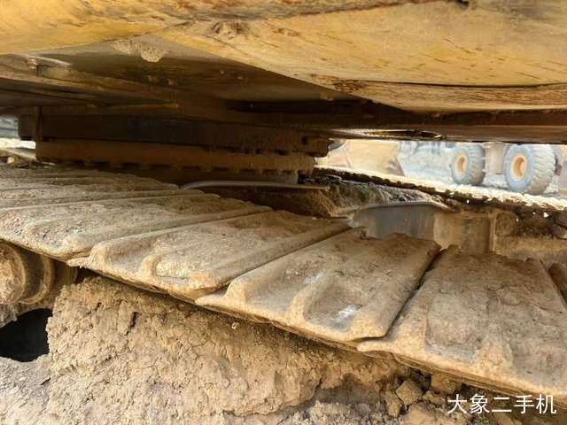 小松 PC220-8 挖掘机