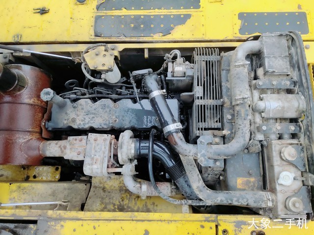 小松 PC220-8 挖掘机