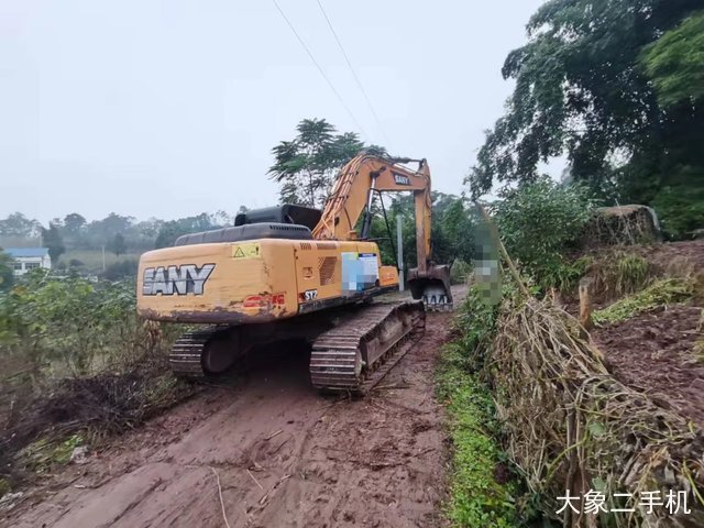 三一重工 SY235C-9 挖掘机