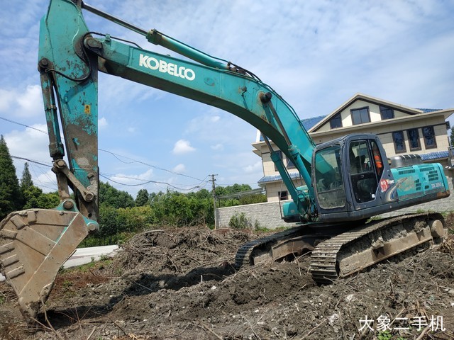 神钢 SK350LC-8 挖掘机