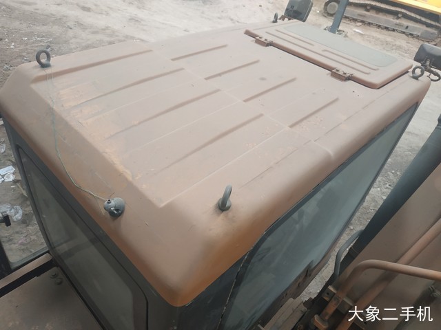 三一重工 SY285C 挖掘机