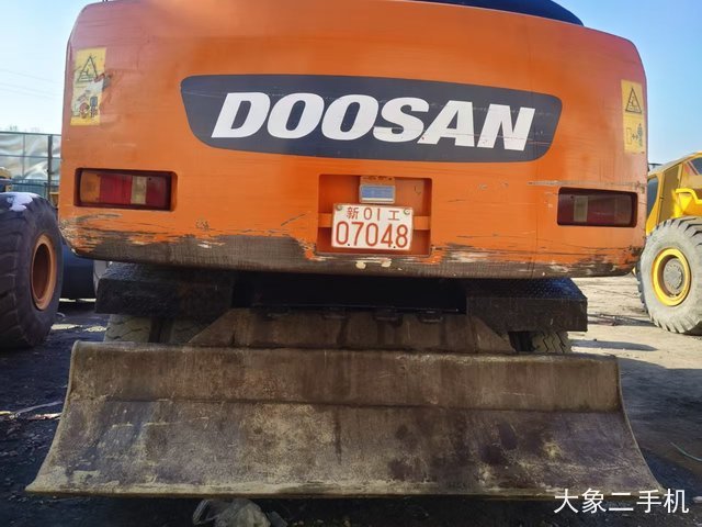 斗山 DH210W-7 挖掘机