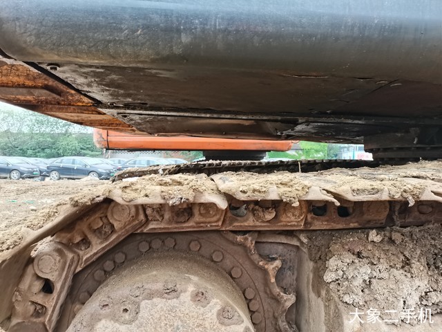 现代 R225LC-7 挖掘机