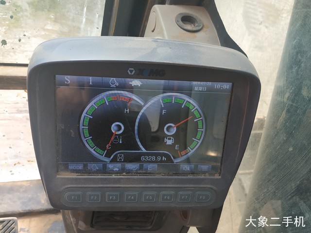 徐工 XE265C 挖掘机