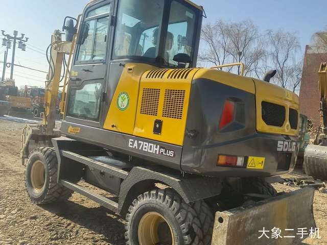 临工金利 LG680BM 挖掘机