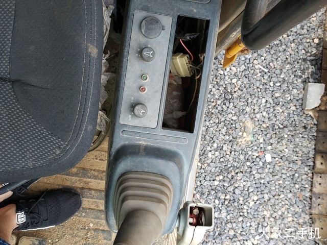 徐工 XE80C 挖掘机