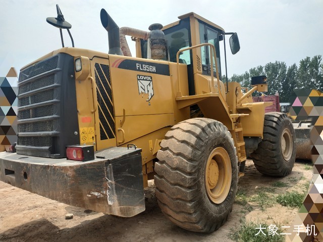 雷沃重工 FL956H 装载机