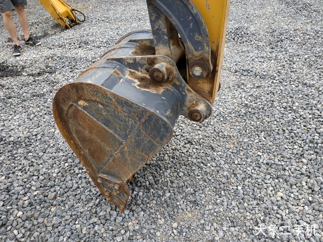 徐工 XE35U 挖掘机