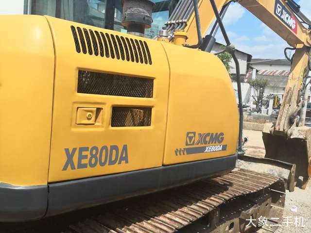 徐工 XE80D 挖掘机