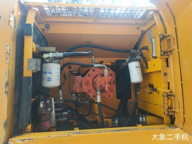 龙工 LG6215 挖掘机