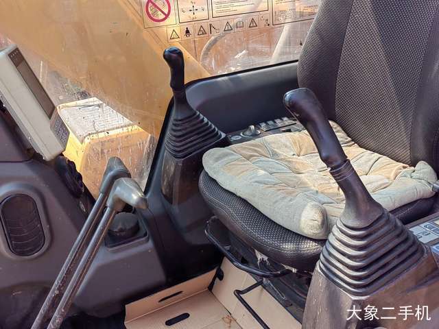 三一重工 SY135C-9 挖掘机