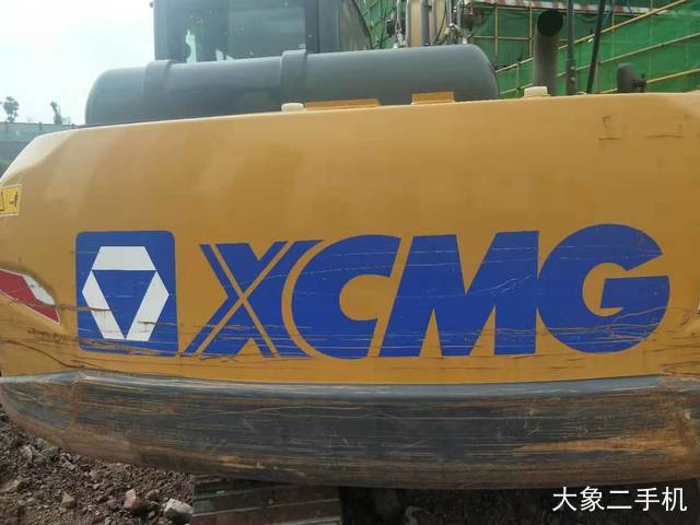 徐工 XE135D 挖掘机