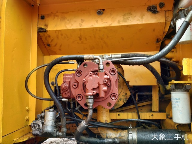 现代 R225LC-7 挖掘机