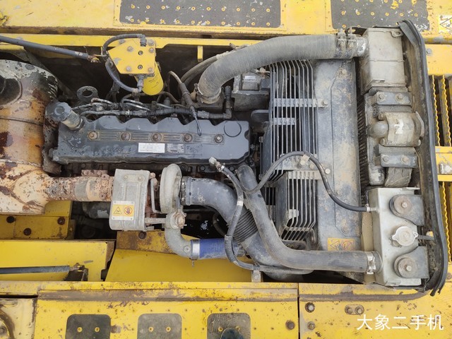 小松 PC220-8M0 挖掘机