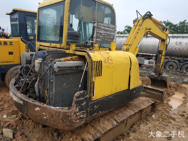 现代 R60-7 挖掘机