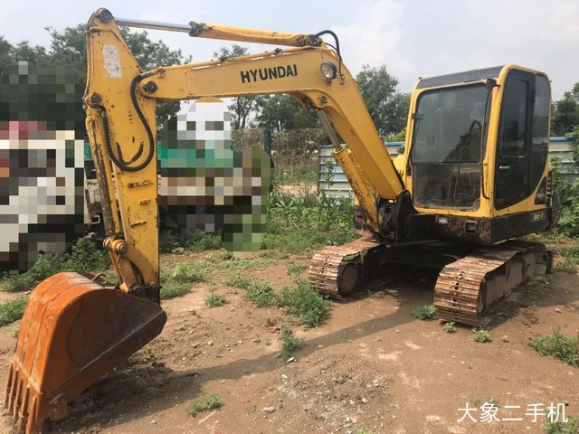 现代 R60-7 挖掘机