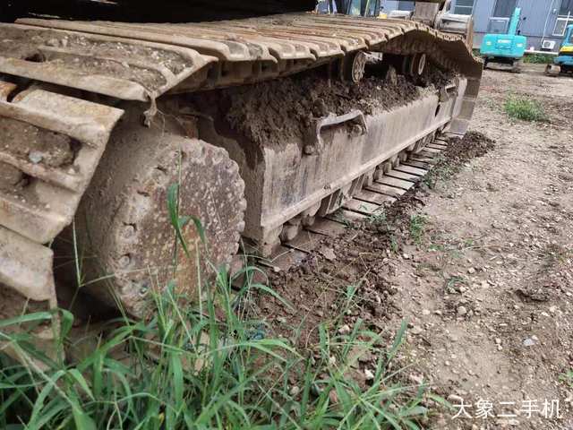 沃尔沃 EC240BLC 挖掘机