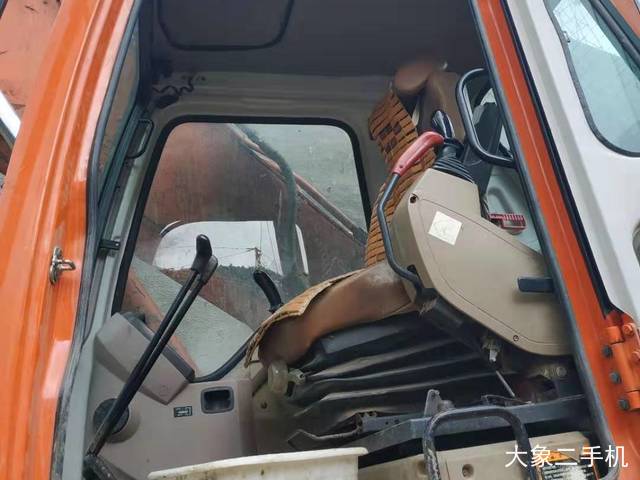 斗山 DH215-9E 挖掘机