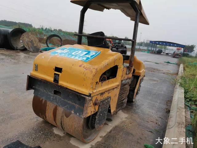 洛建 YZ7G 压路机